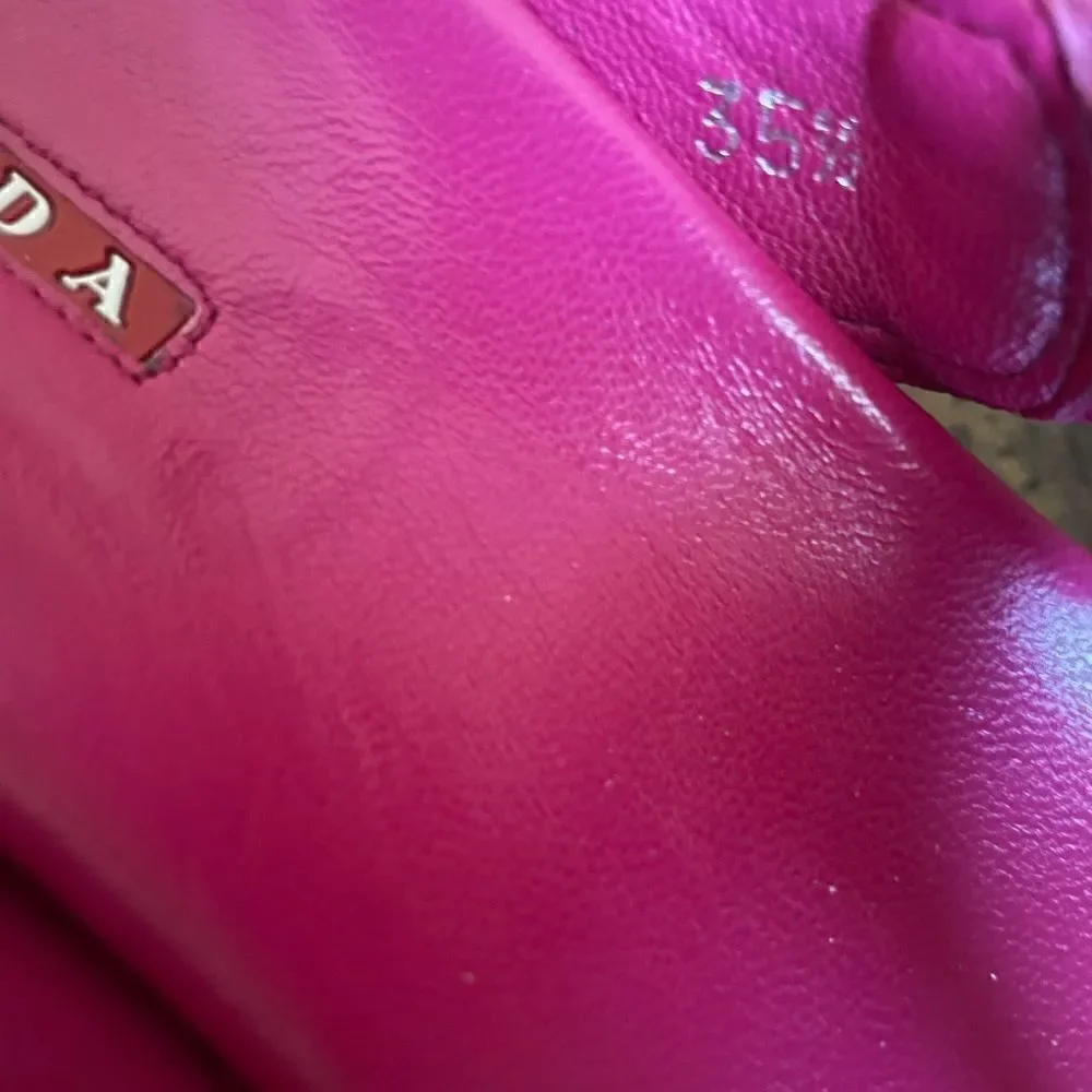 Prada good preowned